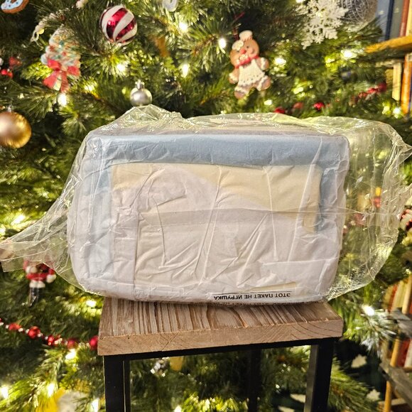 Chip and Dale / Clarice Tropical / Loungefly - Picture 5 of 6